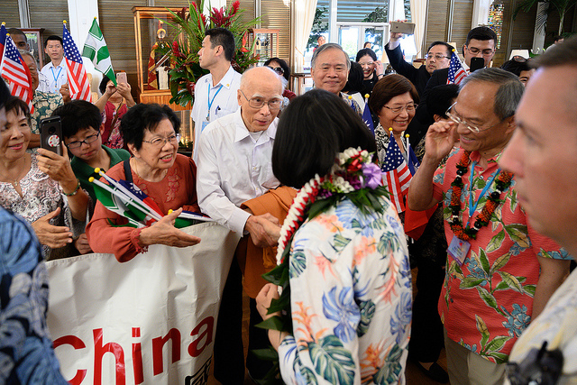 President Tsai receives an enthusiastic welcome from the overseas Taiwanese community in Hawaii.