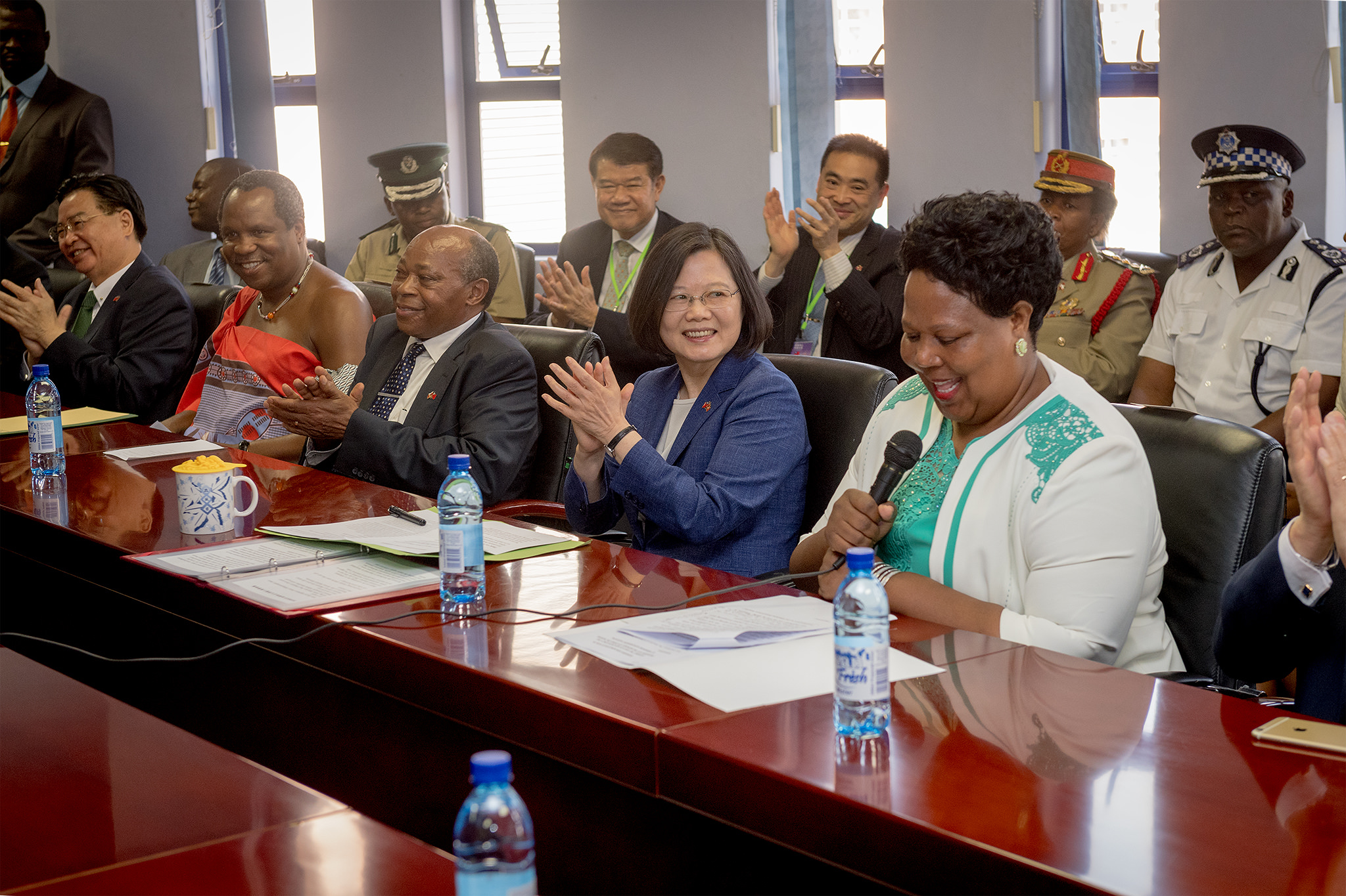 President Tsai visits Mbabane Government Hospital in Swaziland