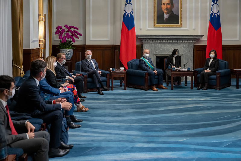 President Tsai meets a delegation led by Vice President of the French Senate Foreign Affairs, Defense and Armed Forces Committee Joël Guerriau.