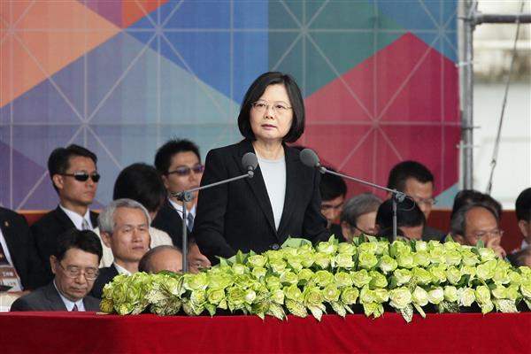 President Tsai delivers the 2016 National Day address.