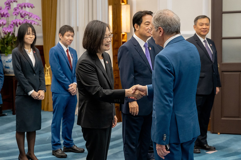 President Tsai, accompanied by Vice President Lai Ching-te, receives congratulations from foreign guests attending 2023 National Day celebration.