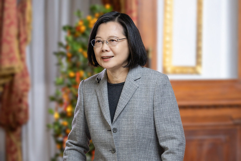 President Tsai Ing-wen wishes a happy and successful Year of the Dragon via video to her fellow citizens and friends around the world.