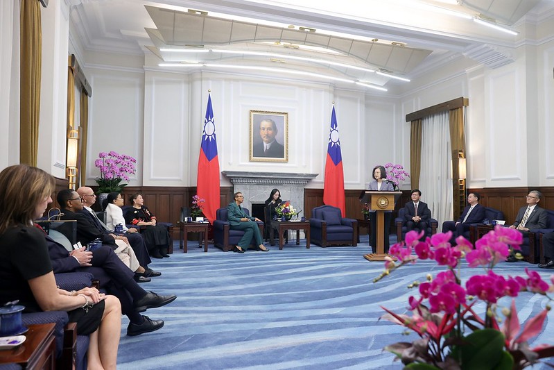 President Tsai meets with a delegation of permanent representatives to the United Nations from Taiwan's allies.