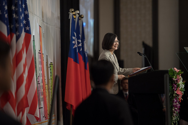 President Tsai takes part in a dinner banquet with Taiwanese expatriates in Houston, Texas.