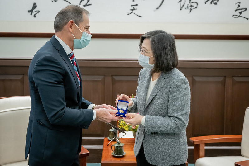President Tsai Ing-wen meets with the US House delegation led by Rep. John Curtis.