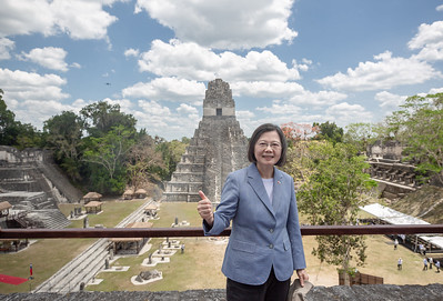 President Tsai visits Guatemala's Tikal National Park.