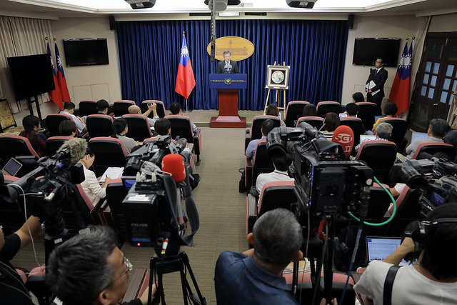 The Presidential Office convenes a press conference to announce Vice President Chen's visit to the Vatican for the canonization of Pope Paul VI.    