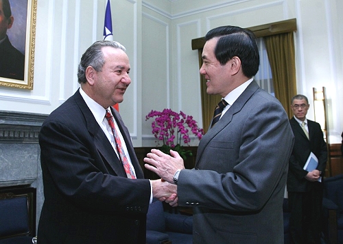 President Ma Meets Food For The Poor President & CEO Robin Mahfood