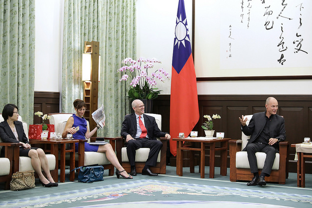 President Tsai meets with a delegation led by Dr. Bertrand Piccard, Initiator and Chairman of the Solar Impulse in Switzerland.