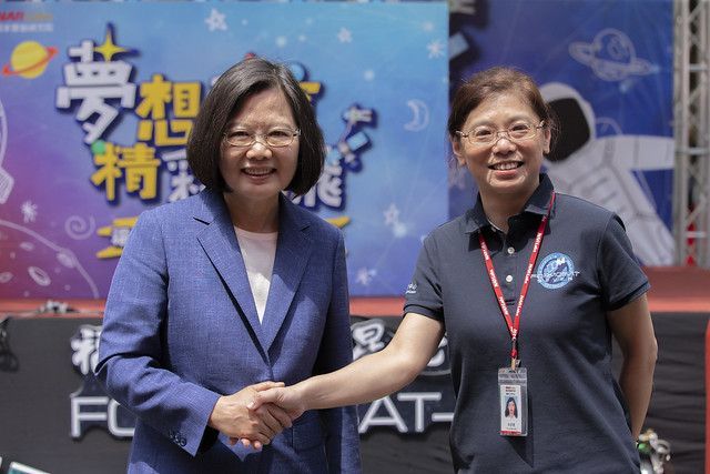 President Tsai takes part in send-off activities for the Formosat-7 satellite.