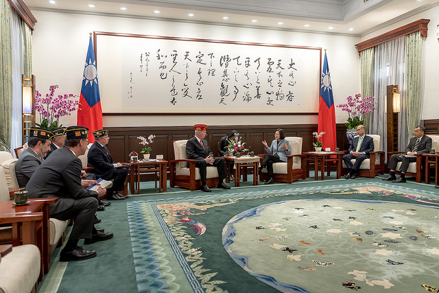 President Tsai meets with a delegation led by American Legion National Commander Brett P. Reistad.