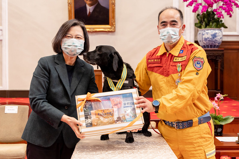 On the afternoon of February 23, President Tsai meets Taiwan Search & Rescue Team deployed to the 2023 Türkiye earthquake response effort.