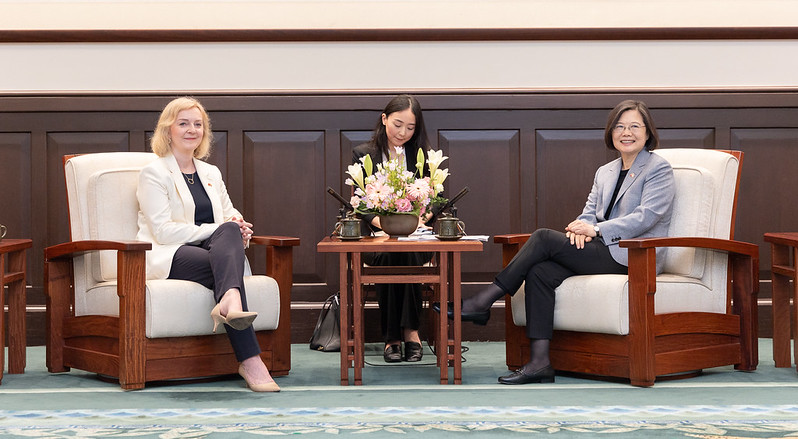 President Tsai Ing-wen meets with United Kingdom Member of Parliament and former Prime Minister Elizabeth Truss.