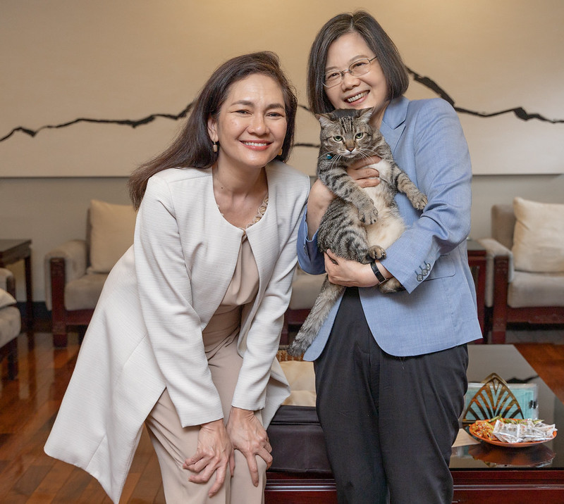 President Tsai meets at her official residence with a delegation led by Senator Risa Hontiveros of the Philippines.