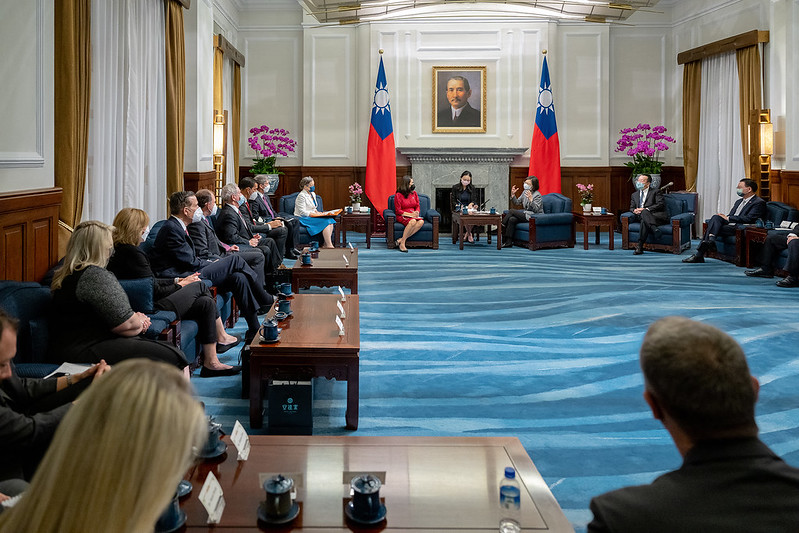 President Tsai meets US delegation led by Congresswoman Stephanie Murphy