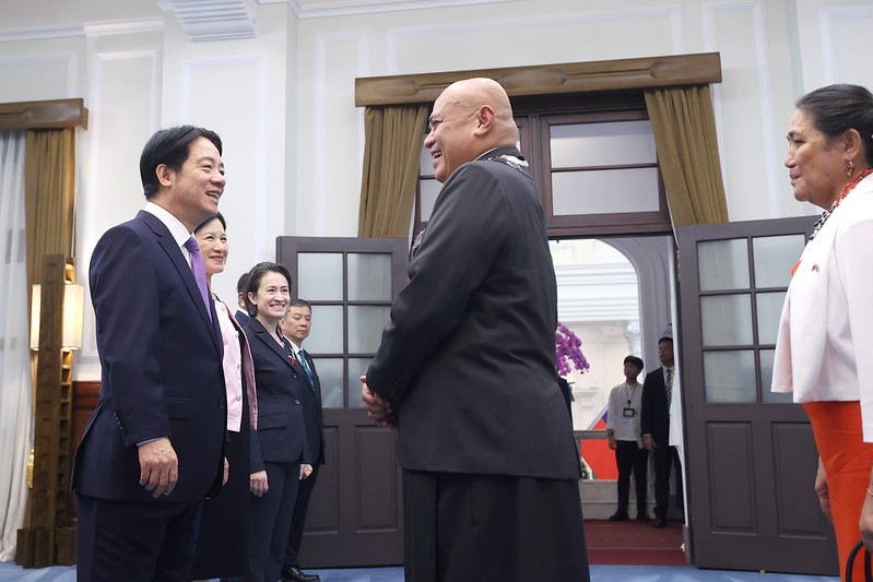 President Lai Ching-te and the First Lady, accompanied by Vice President Bi-khim Hsiao,  receives congratulations from members of the foreign diplomatic corps and foreign organizations stationed in Taiwan, as well as guests from around the world attending the 2024 National Day Celebration of the Republic of China.