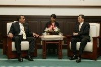 President Chen receives Honduran Parliament Speaker Porfirio Lobo Sosa and his wife.