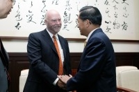 President Chen Meets with U.S. Biologist Dr. Craig Venter.