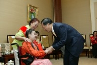 President Chen Meets Winners of the Eighth Great Love Award for Extraordinary Handicapped Elders.