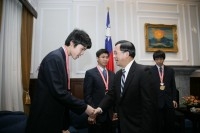 President Chen meets with the medalists of the 