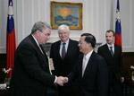 President Chen Meets with German Parliamentarians.