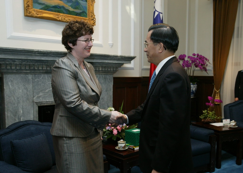 President Chen Meets with Icelandic Parliamentarians.