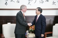 President Chen Receives AIT Taipei Office Director Stephen Young.