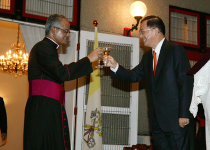 President Chen Attends the First Anniversary of the Pontificate of Pope Benedict XVI.