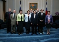 President Chen Meets with French Senate's Taiwan-France Friendship Group Members.