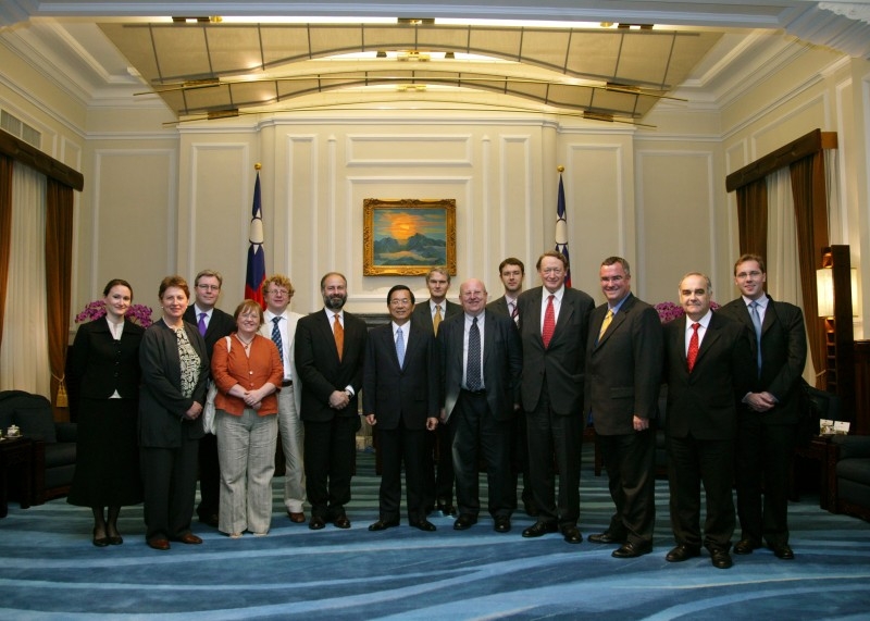 President Chen Meets with UK Parliament Members.