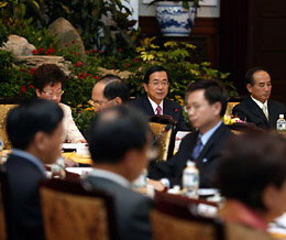 President Chen Presides over National Security Meeting.