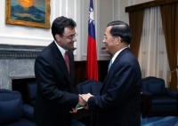 President Chen Meets with Deputy US Trade Representative Karan Bhatia.