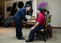 President Chen Meets with Labor Representatives.