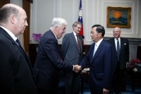 President Chen Receives Members of British Parliament.