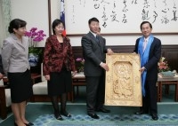 President Chen Meets with Mongolian Justices.