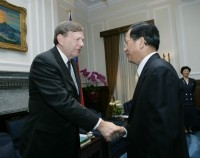 President Chen Meets with U. S. Republican Delegation.