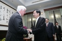 President Chen Meets with European Parliament Member.