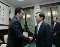 President Chen Meets with Honduran Vice President.