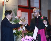 President Chen Attends Celebration for His Holiness Pope Benedict XVI's Second Anniversary in Office.