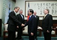 President Chen Shui-bian Meets with Members of the European Parliament's Taiwan Friendship Group.