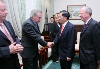 President Chen Meets Group of Visiting British Parliamentarians.