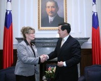 President Ma meets with a delegation of Canadian Members of Parliament. 