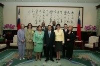 President Chen receives a delegation of envoys to the Organization of American States and the United States from ROC's Diplomatic Allies.