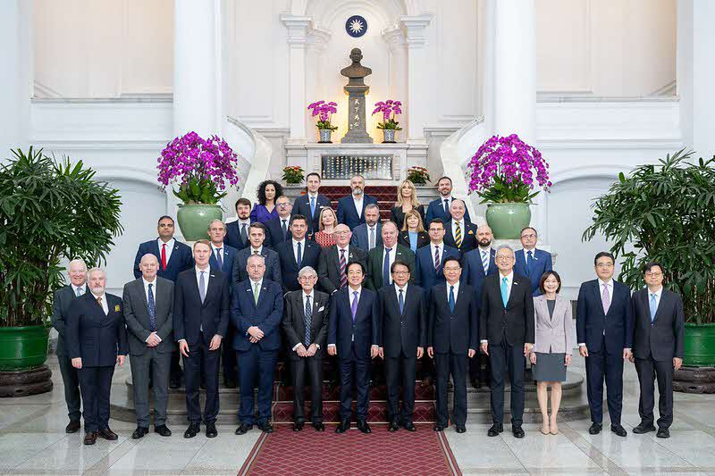 President Lai meets delegates to Formosa Club Annual Conference held in Taipei
 
