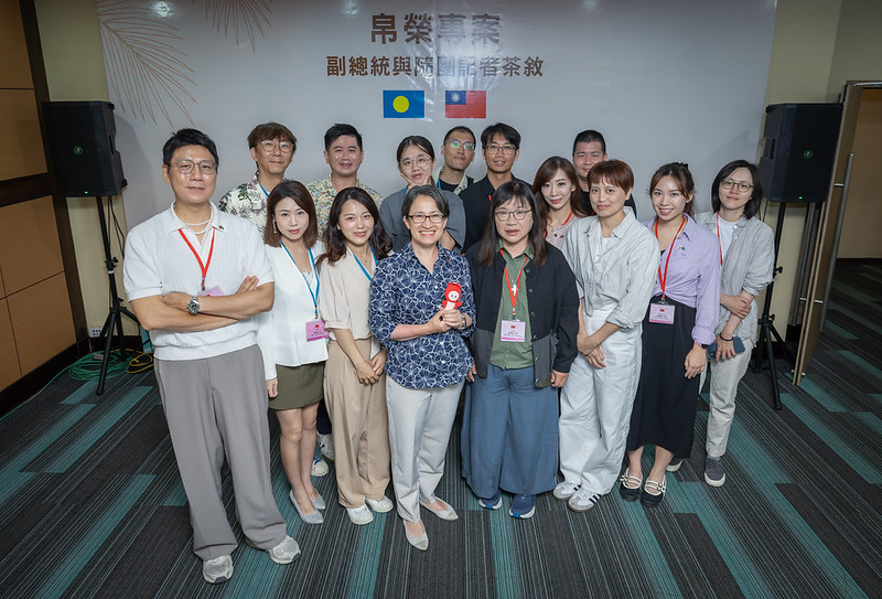 Vice President Hsiao holds reception for traveling press corps