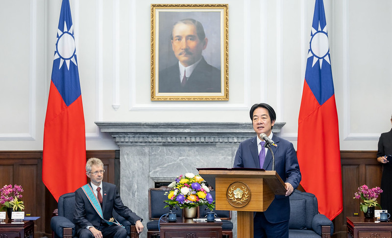 President Lai confers decoration on Czech Republic Senate President Miloš Vystrčil
