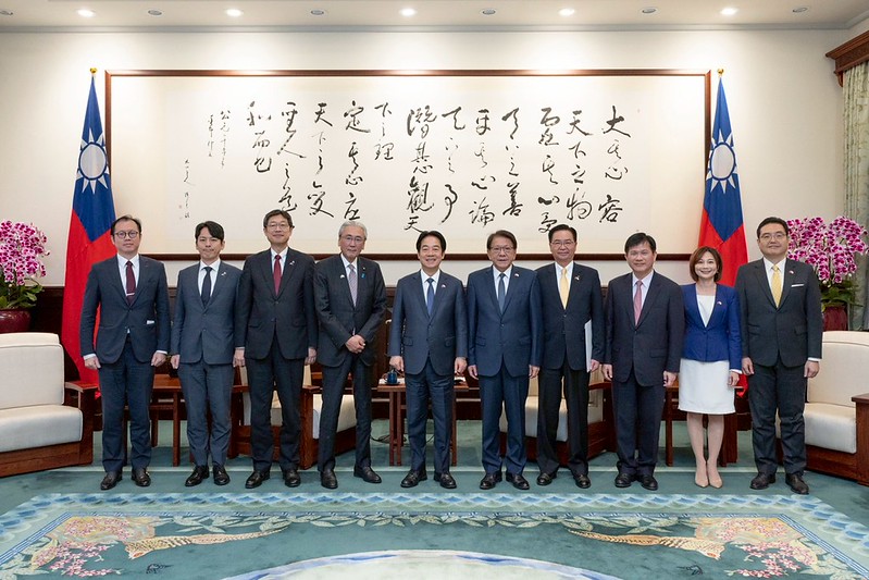 President Lai meets Japan-ROC Diet Members’ Consultative Council Chairman Furuya Keiji.