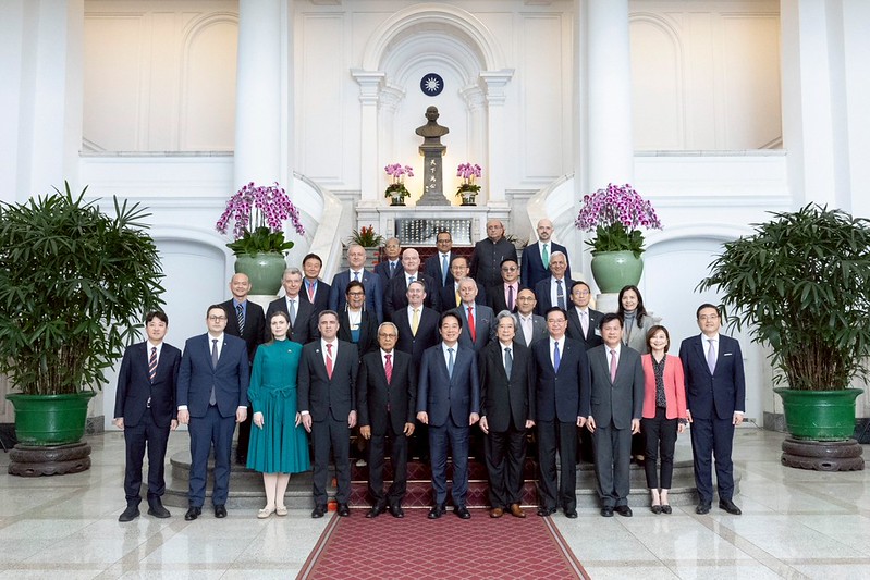 President Lai meets 2026 Yushan Forum participants.