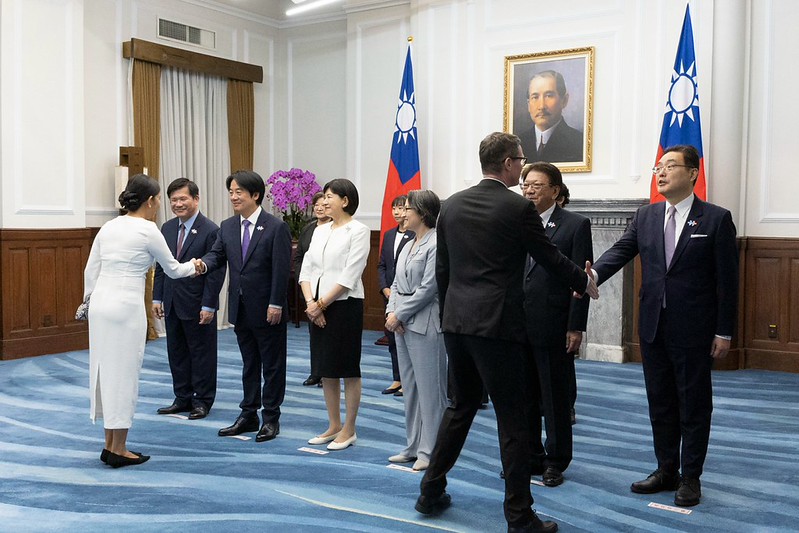 President Lai receives congratulations from foreign guests attending 2026 National Day celebration
 