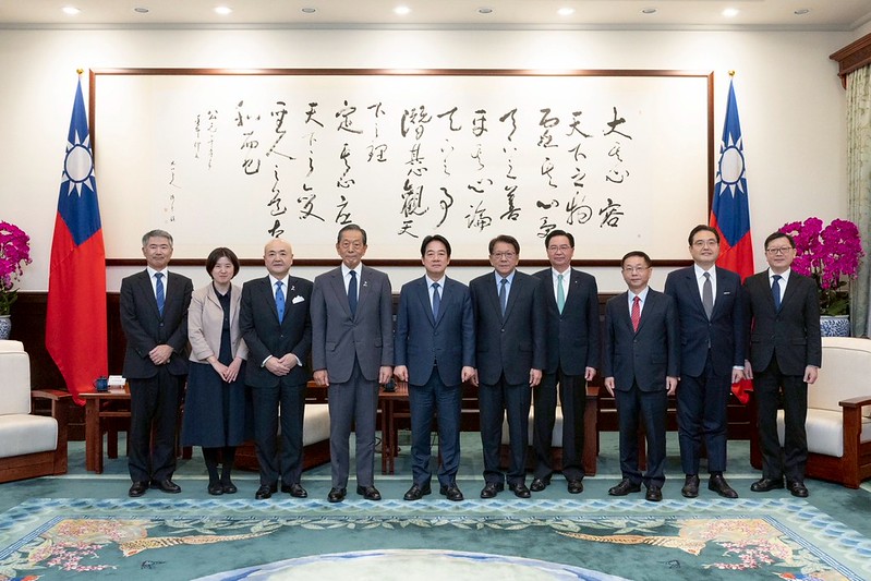 President Lai meets Japan-Taiwan Exchange Association Chairman Sumi Shuzo